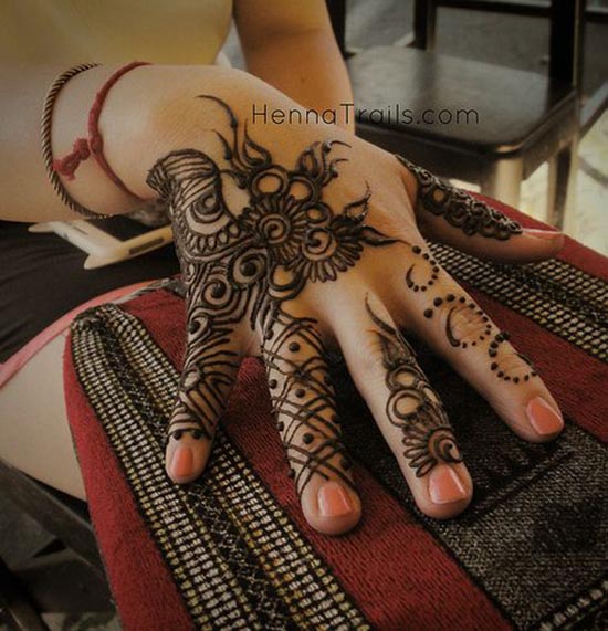 easy henna tattoos ideas for hand