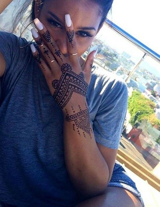 simple henna tattoos design