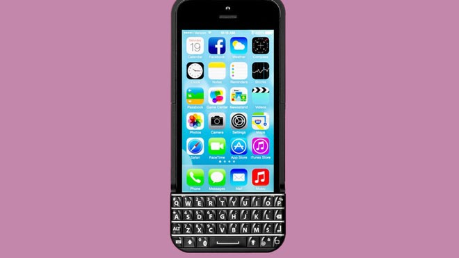 Ryan Seacrest's Typo Keyboard Makes iPhones Look Like BlackBerrys