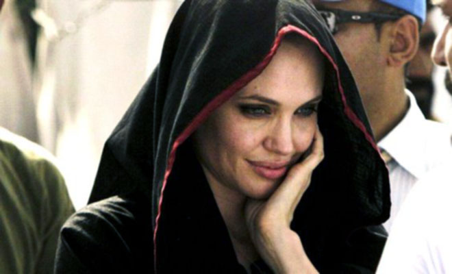 How Would Hollywood Female Celebs Look Like, If They Wore Hijab