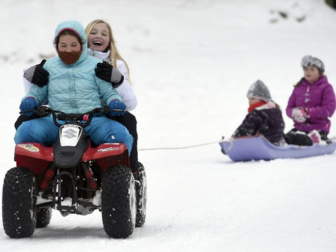 Incredible Photographs of New York City Winter Storm 2016