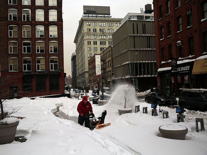 Incredible Photographs of New York City Winter Storm