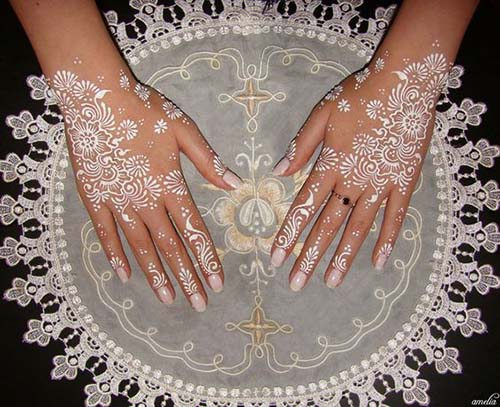 white Beautiful Henna Mehndi Designs For Hands For Inspiration