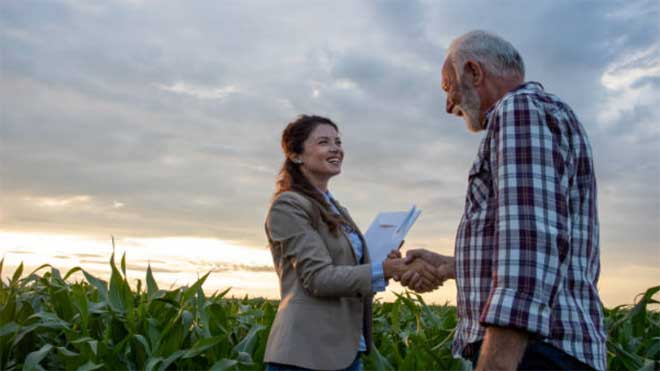 What-Are-the-Challenges-of-Working-on-a-Farm-in-Australia