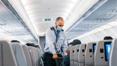 Things You Should Never Do on an Airplane