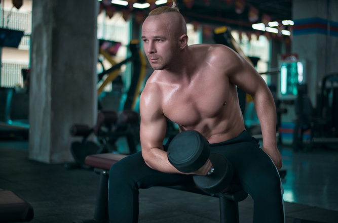 3 Simple Exercises for the Brachialis With Dumbbells