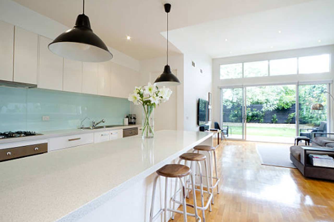 Reflecting Beauty: Your Space with Kitchen Glass Splashbacks