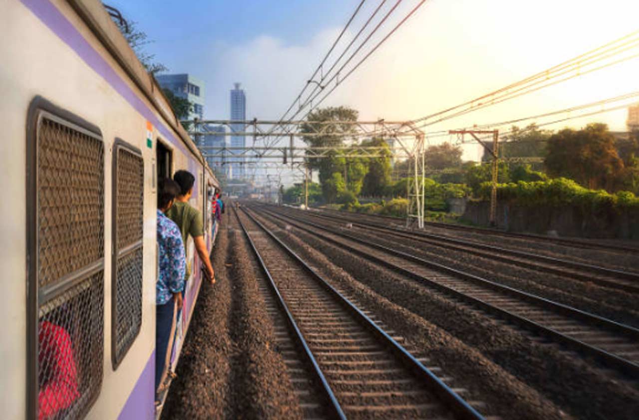 How to Travel Conveniently by Train in India?